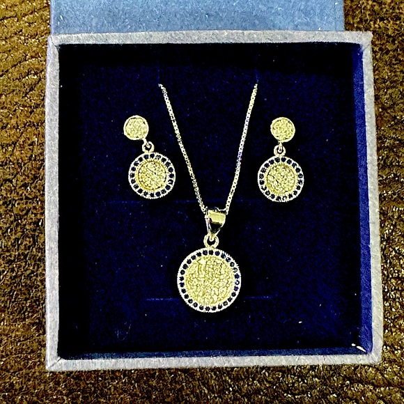 925 Sterling Silver Earrings/Necklace set - Picture 1 of 2